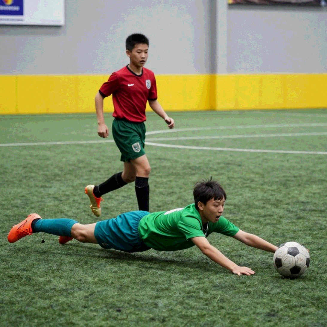 Hà Nội FC thua sốc 1-4 trước SLNA: Hai quả tạt, một hệ thống, và khoảng trống không ai lấp